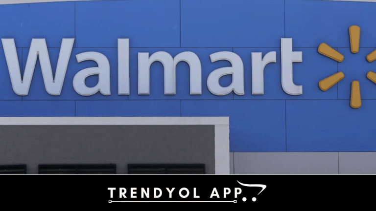 Walmart to cut hundreds of corporate jobs 